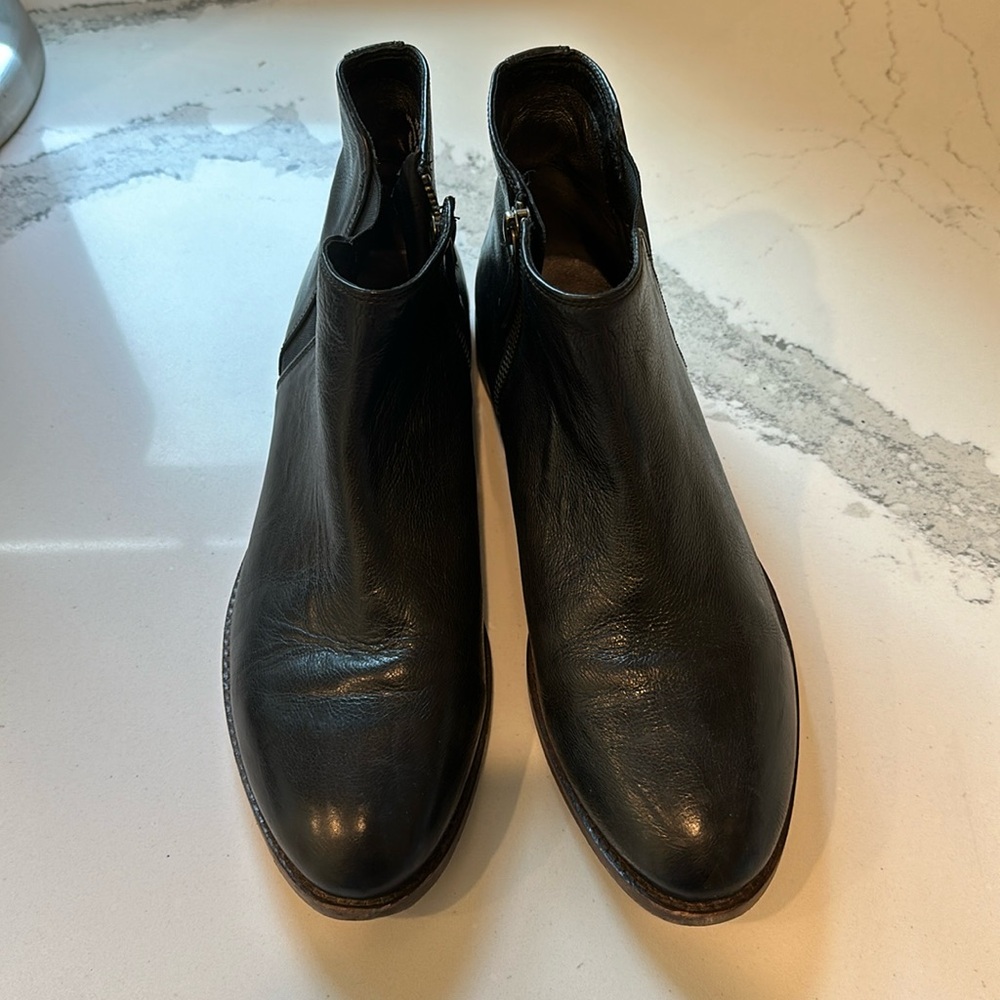 Johnston and Murphy women’s boots
